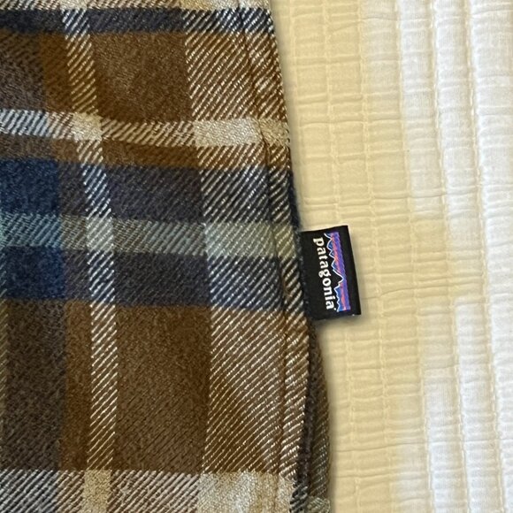 Patagonia Men's Fjord Flannel Shirt - Picture 4 of 10